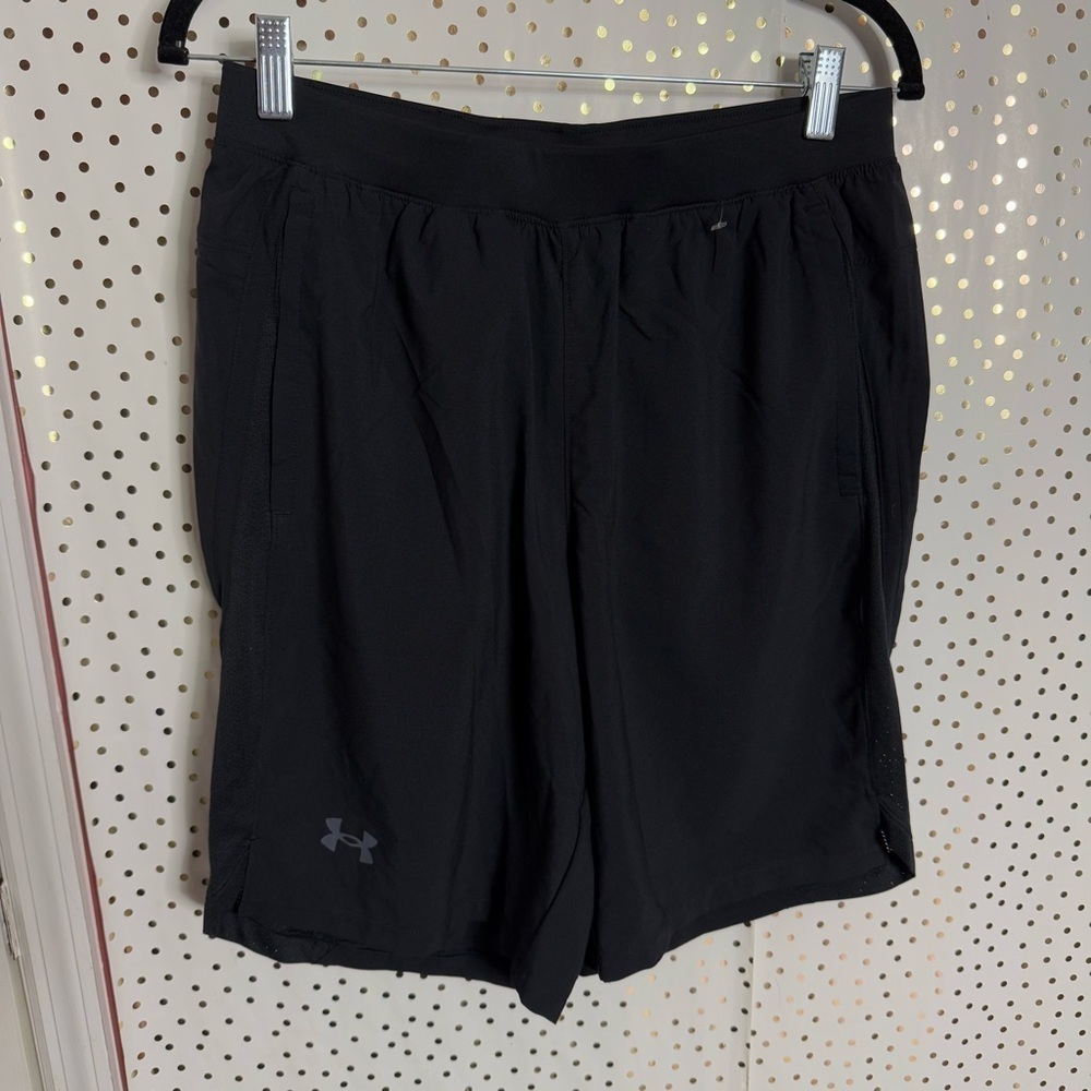 Under Armour Black Athletic Shorts Performance Fit